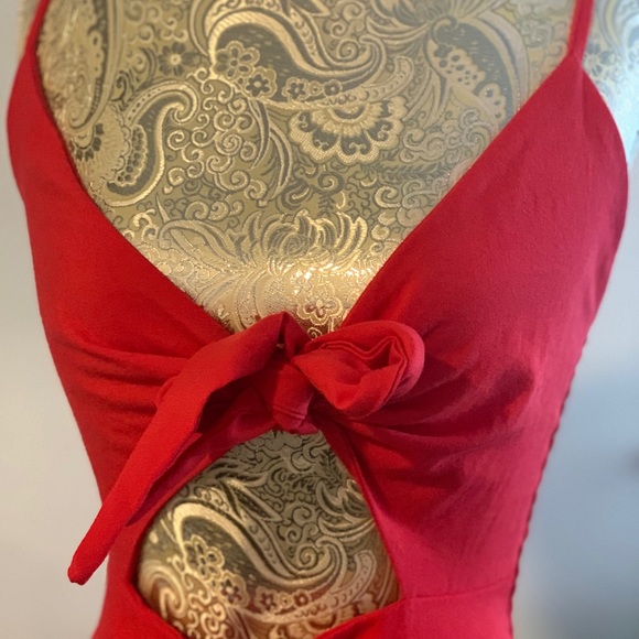 Sexy red dress - Picture 2 of 4